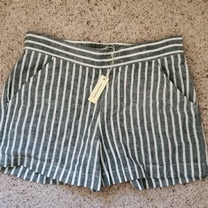 NWT Max Studio Lightweight Linen & Cotton Shorts